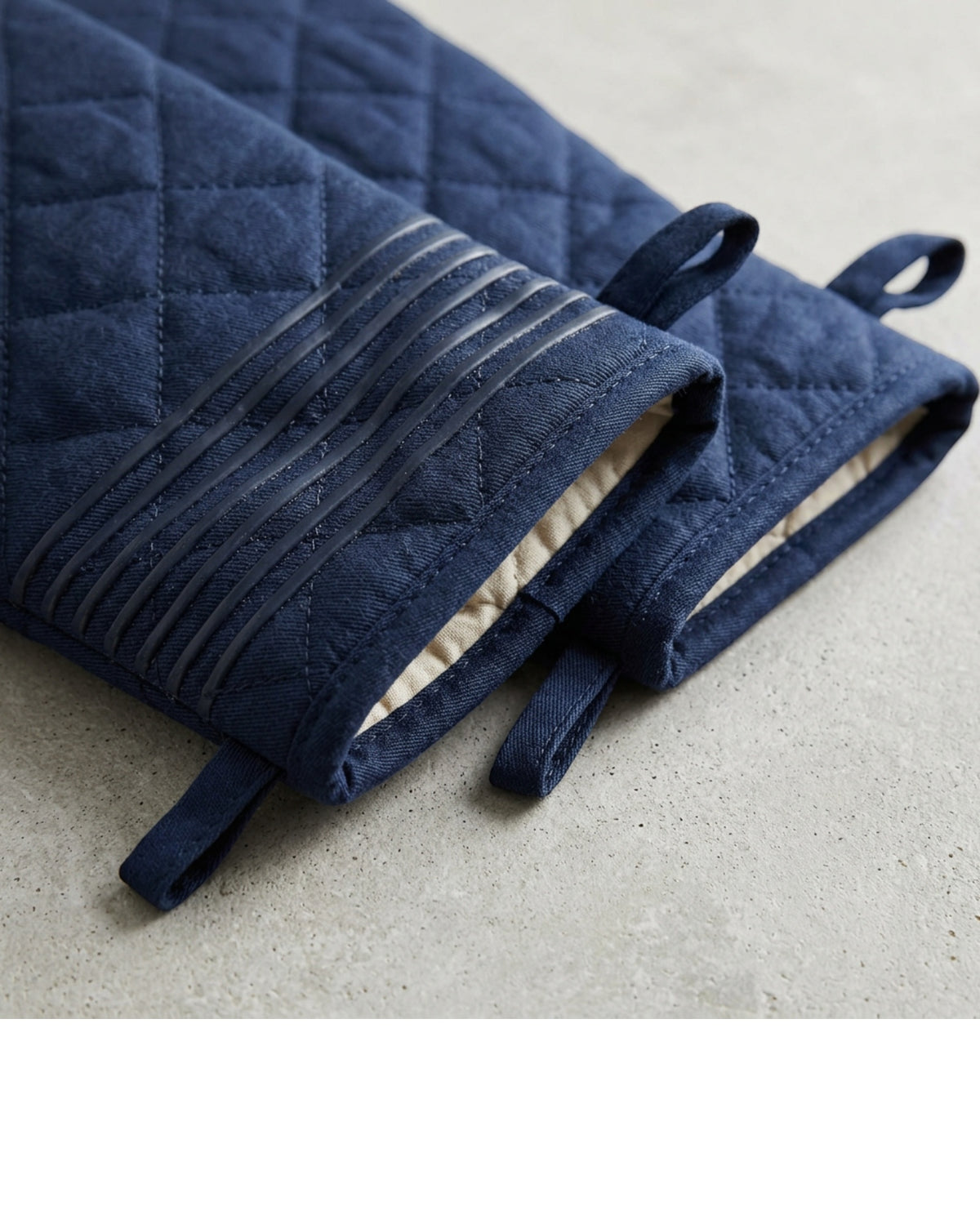 Nexox Quilted Cotton Oven Mitt Pair 33 cm Navy - Detail view